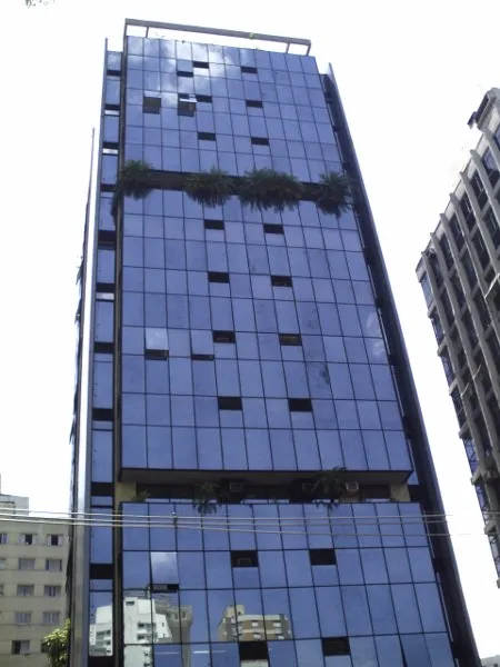 Fachada do Centro Empresarial Vergueiro, Vila Mariana