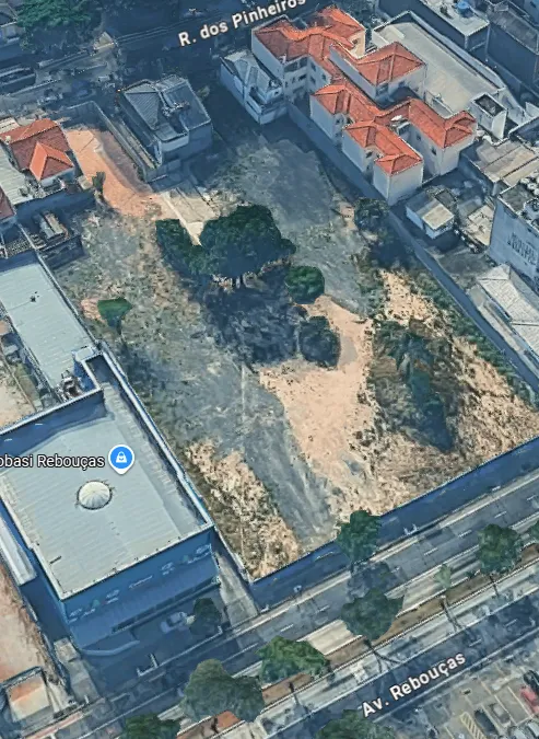 Fachada do Safra Rebouças, Pinheiros