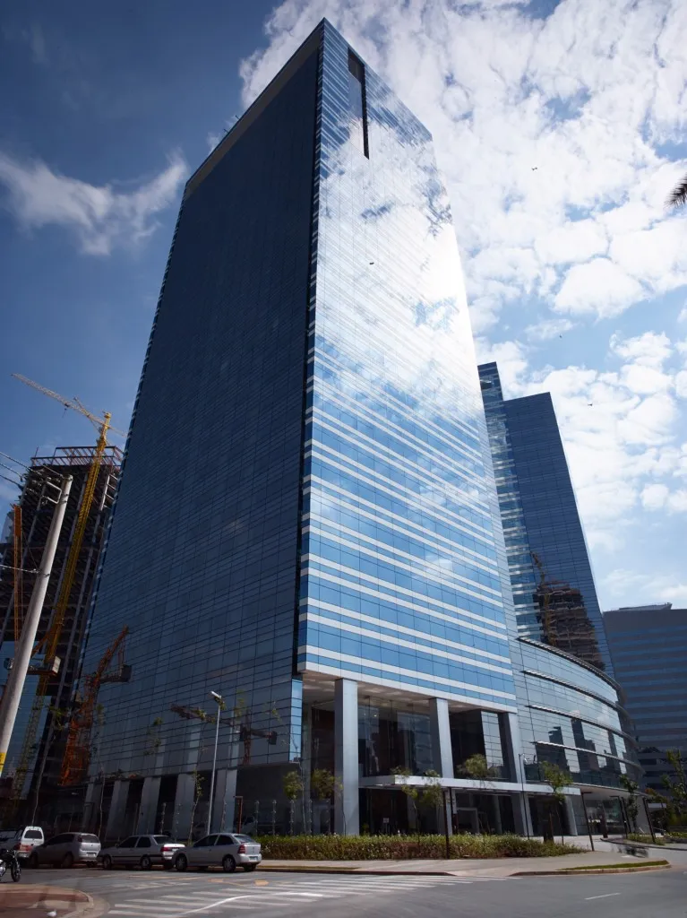 Fachada do Morumbi Corporate - Golden Tower, Santo Amaro