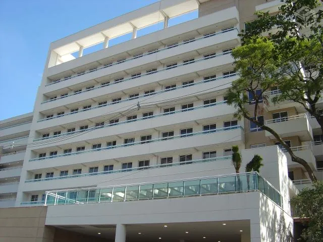 Fachada do Green Design Office Santana - Green Tower, Casa Verde