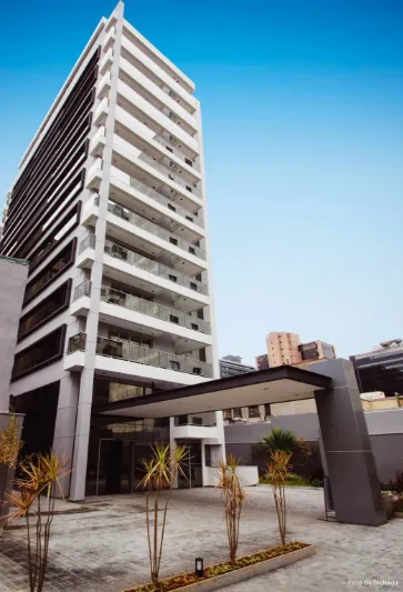 Fachada do Advanced Office Pedroso, Pinheiros