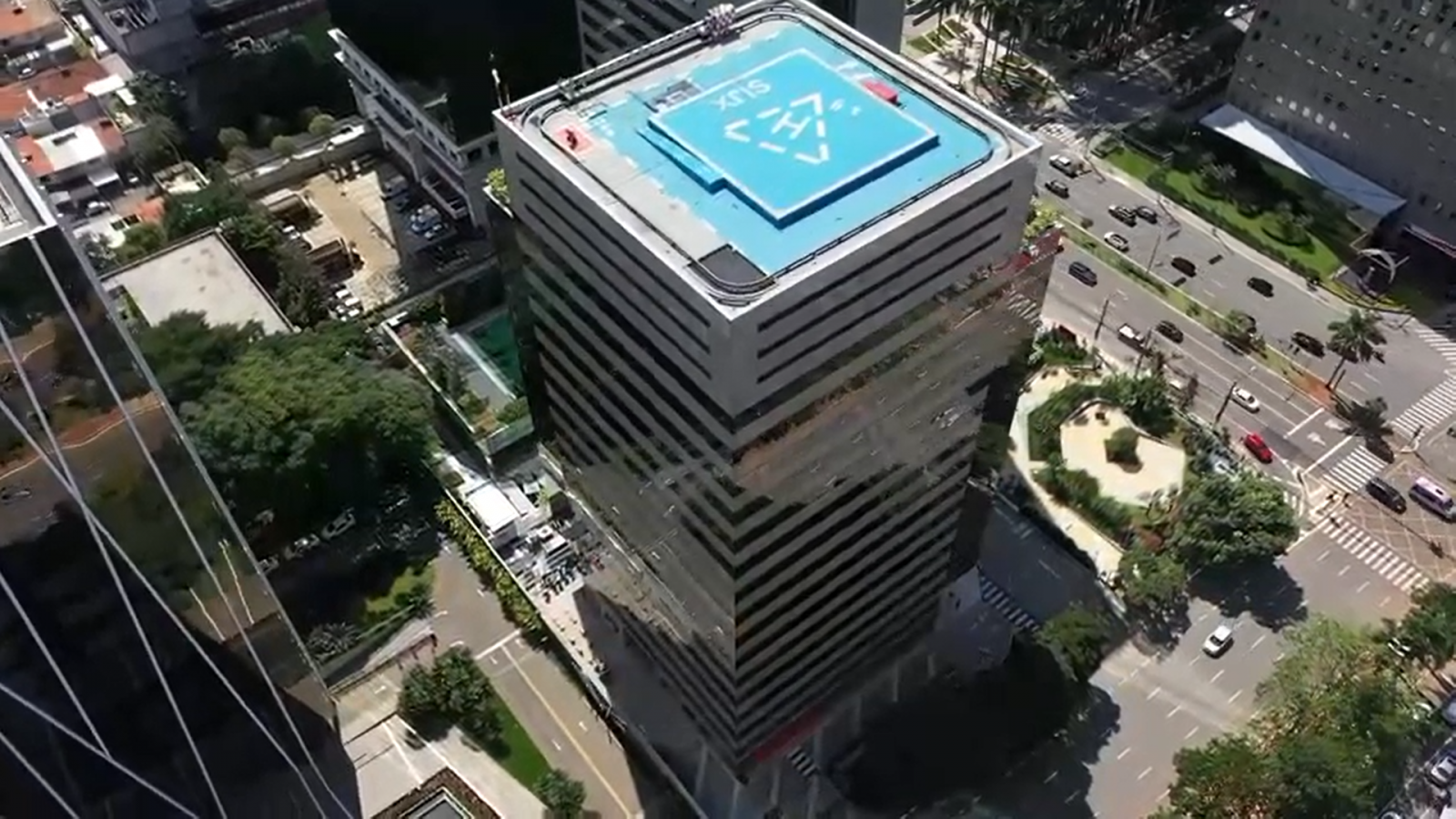 Foto do International Plaza II