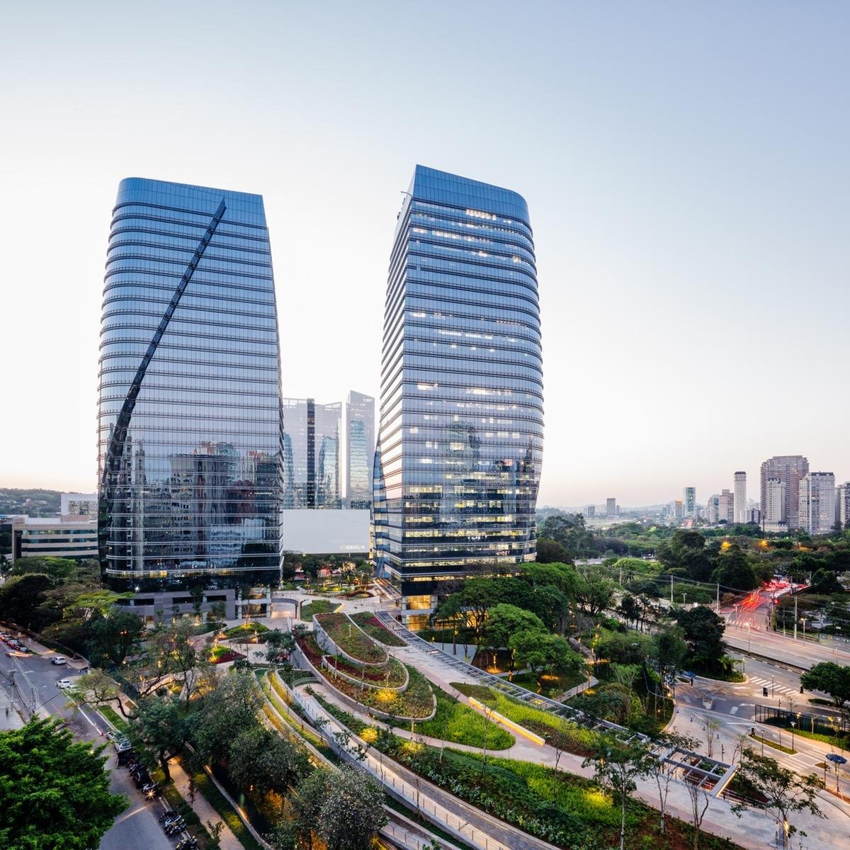 São Paulo Corporate – Torres (Norte e Sul) – Juscelino Kubitschek, escritório corporativo