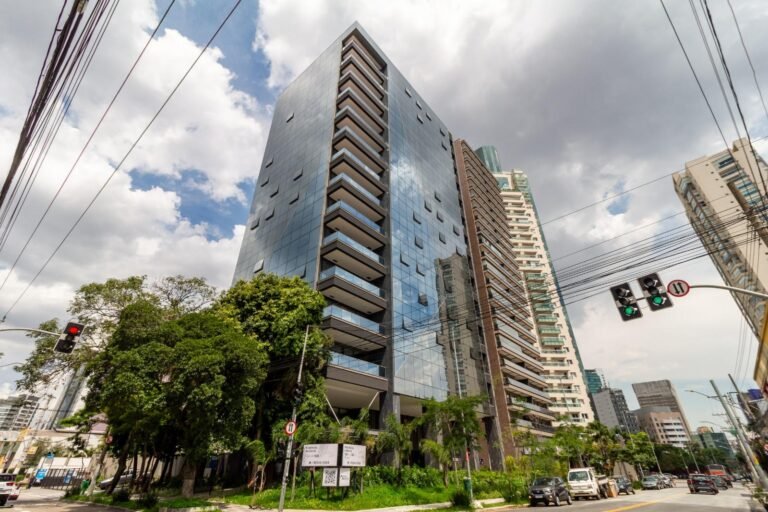 Seisa Lux Pinheiros