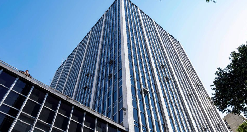 Yervant Kissajikian – Avenida Paulista, escritório corporativo — foto 11