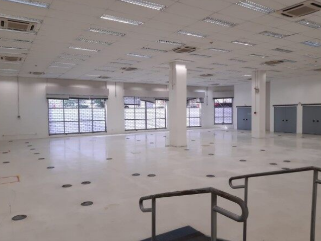 Yervant Kissajikian – Avenida Paulista, escritório corporativo — foto 6