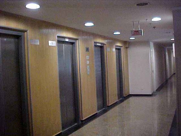 Comercial 5ª Avenida — Av. Paulista, 726, Paulista