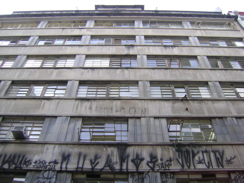 Fachada do São Carlos, São Paulo