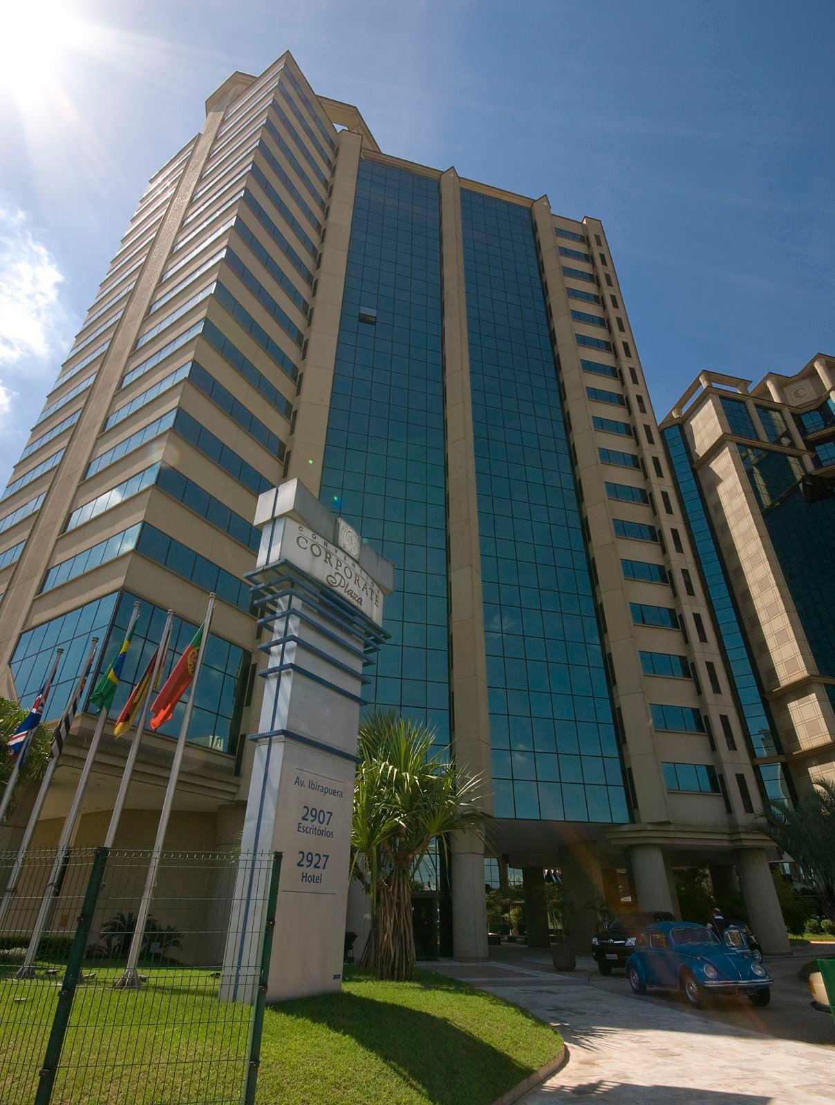 Fachada do Corporate Plaza - Comercial State - Torre C em Indianópolis, São Paulo
