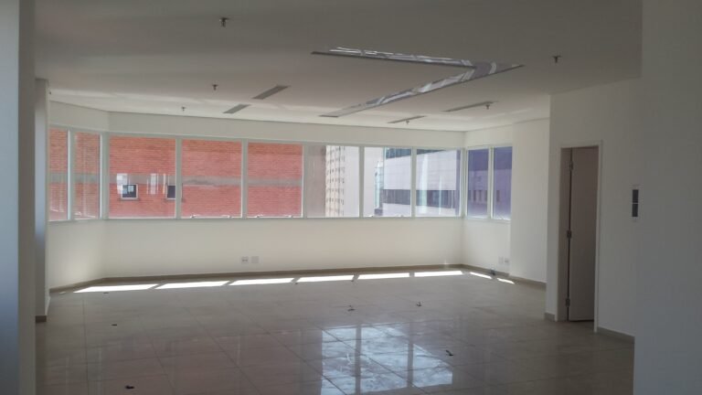 Conjunto Comercial Apeninos – Vila Mariana