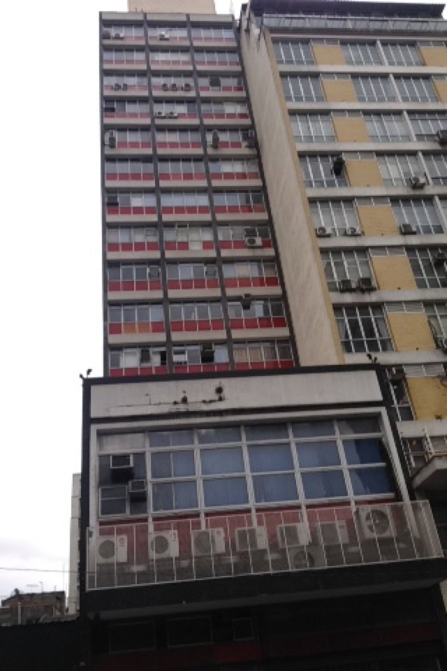 Centauro — Avenida Brigadeiro Luís Antônio, 300, Bela Vista
