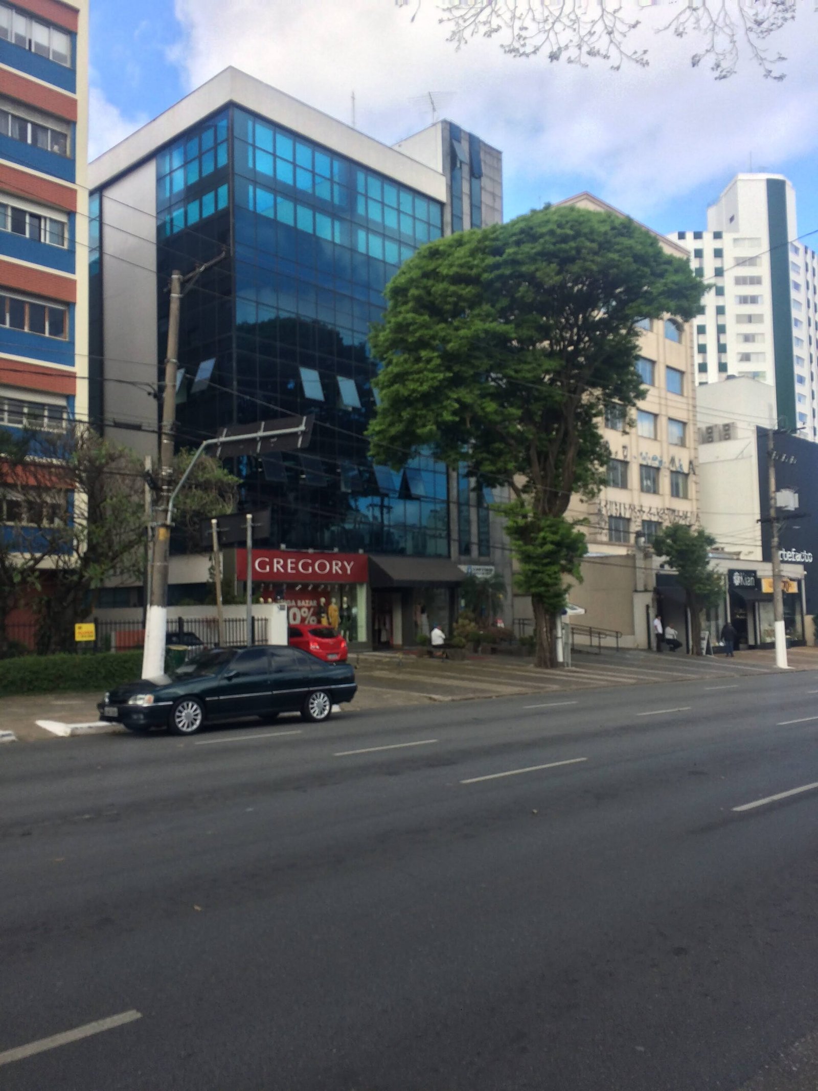 Fachada do Porto Torres em Pinheiros, São Paulo