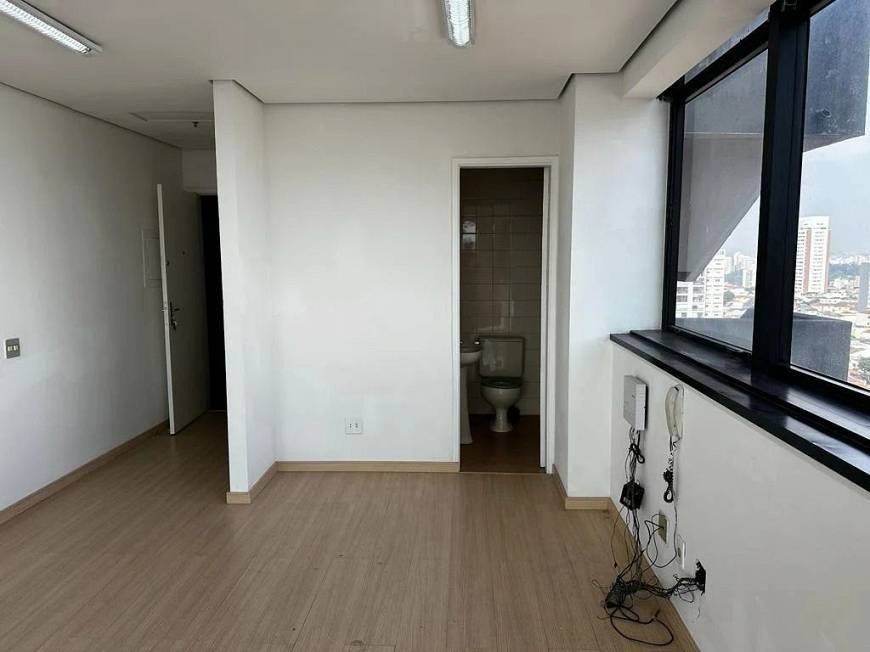 Aclimação Trade Center — Av. Lins de Vasconcelos, 1042, Centro