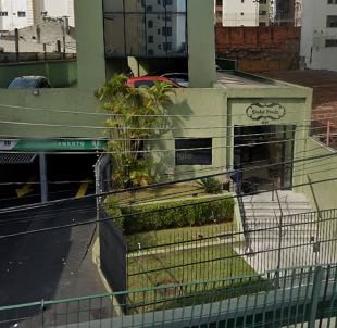Fachada do Sinhá Prado em Santa Cecília, São Paulo