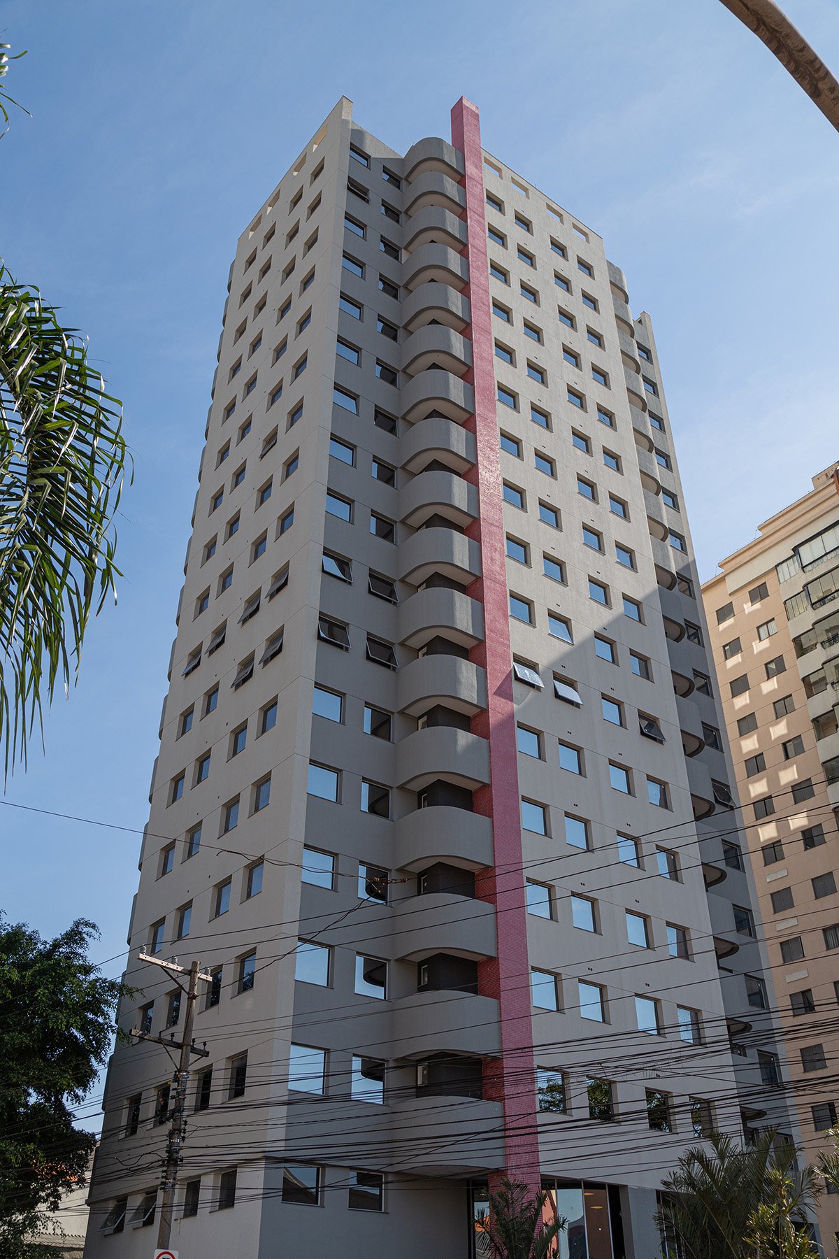 Fachada do Helvetia Business em Planalto Paulista, São Paulo