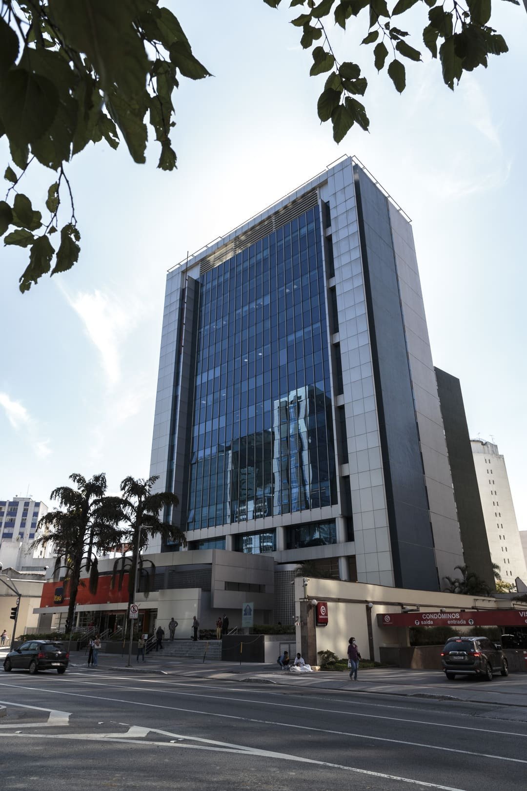 Fachada do FLBC - Faria Lima Business Center em Pinheiros, São Paulo