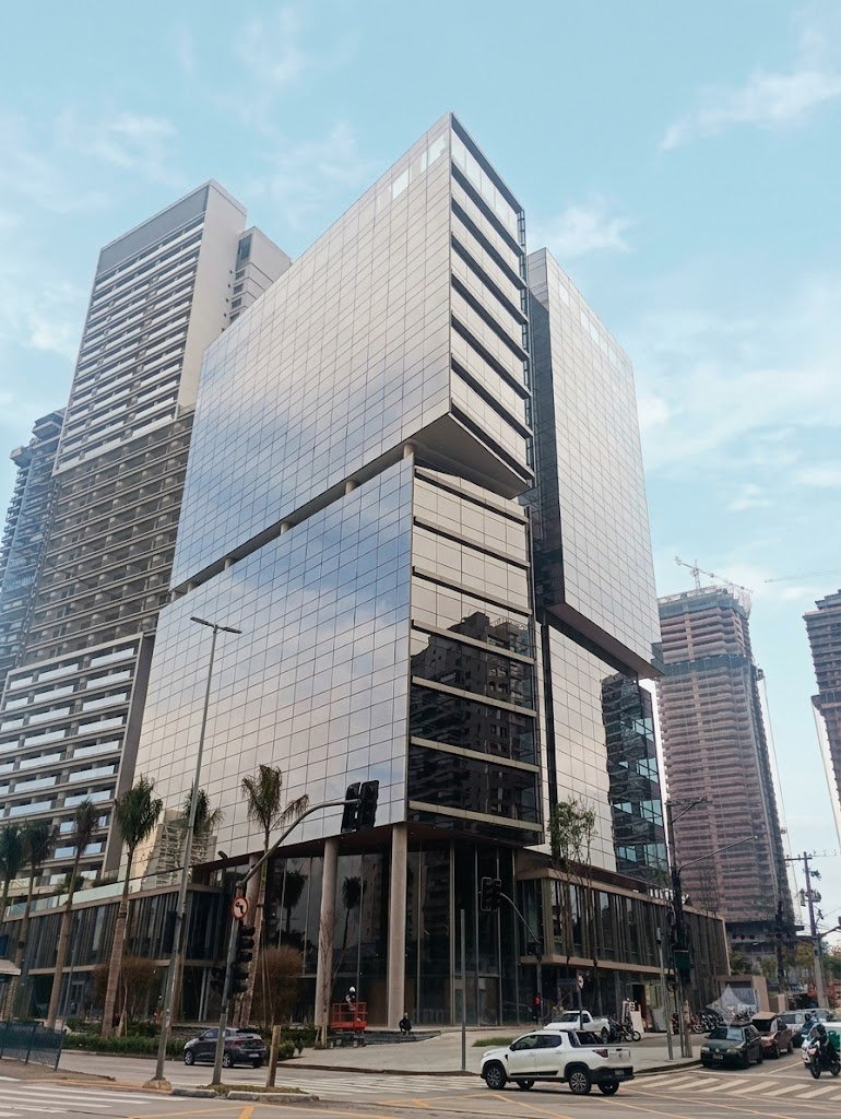 Fachada do Éden Corporate em Jardim das Acácias, São Paulo