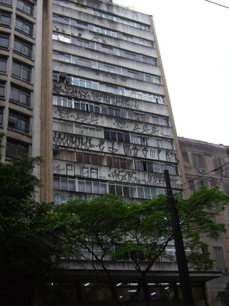 Lyrio — Av. Ipiranga, 1208, Centro