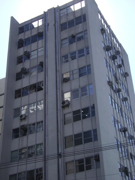 Ferraz de Almeida — Avenida Brigadeiro Faria Lima, 2121, Jardim Paulistano