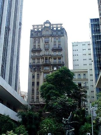 Sampaio Moreira — Rua Líbero Badaró, 346, Centro