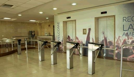 Centro Empresarial Tietê — Rua Maria Prestes Maia, 300, Vila Guilherme