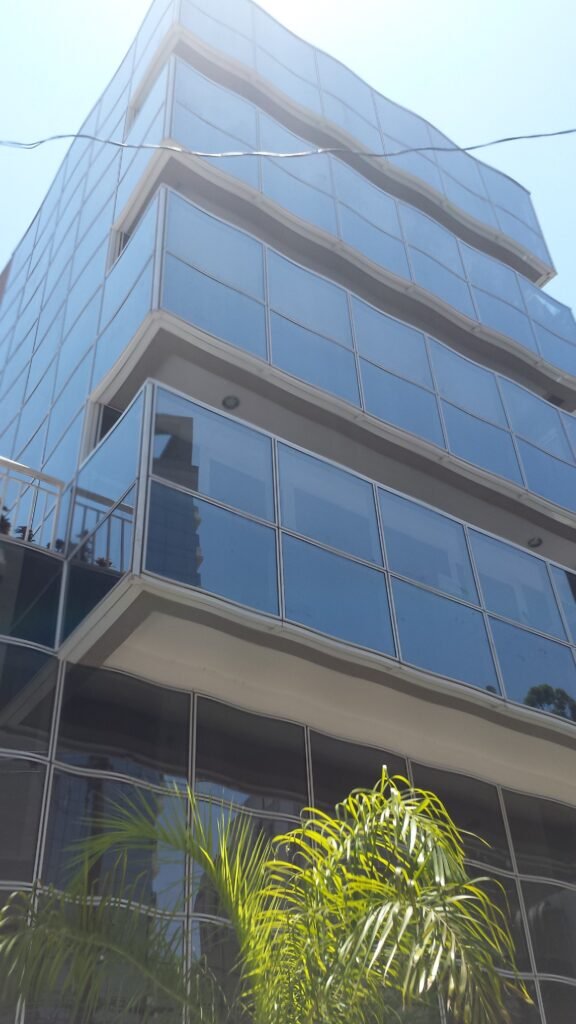 Centro Empresarial Paraíso — Avenida Brigadeiro Luís Antônio, 2696, Jardim Paulista