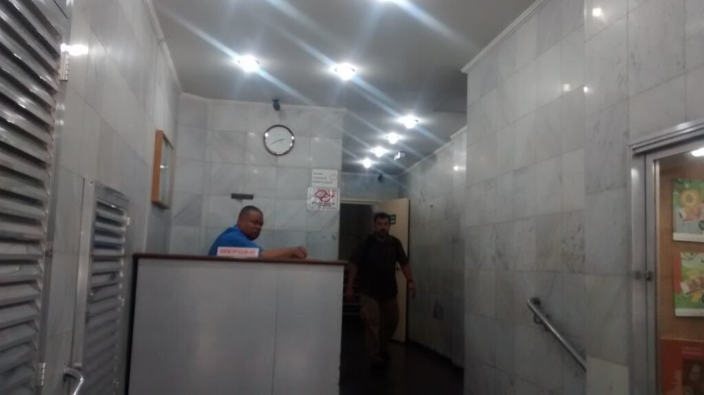 Adenilda — Rua Vinte e Quatro de Maio, 247, República