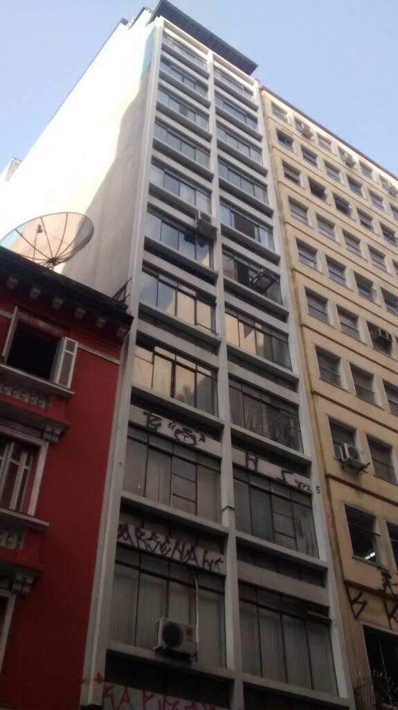 Fabrini — Rua Sete de Abril, 296, Centro