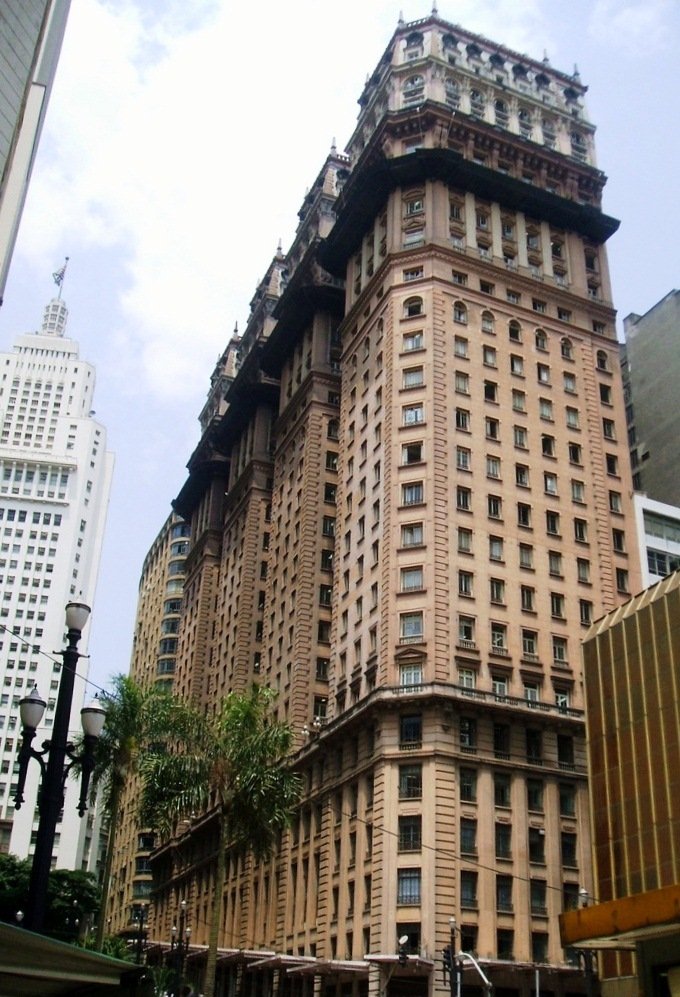 Martinelli - SP — Rua Líbero Badaró, 504, Centro