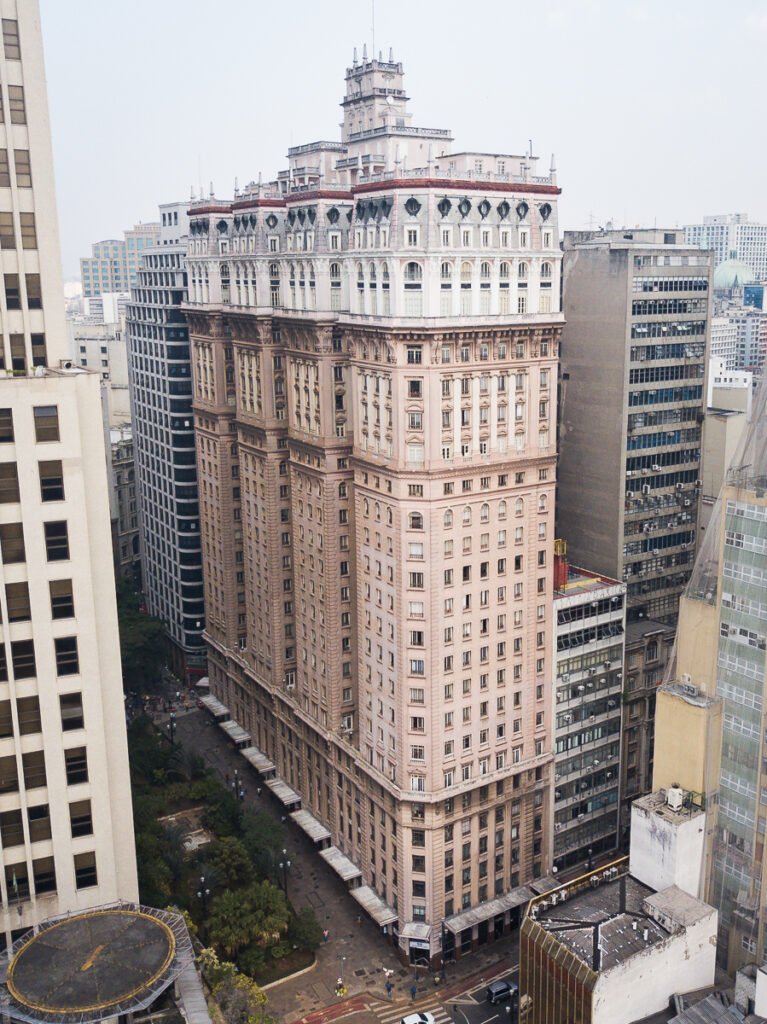 Martinelli - SP — Rua Líbero Badaró, 504, Centro