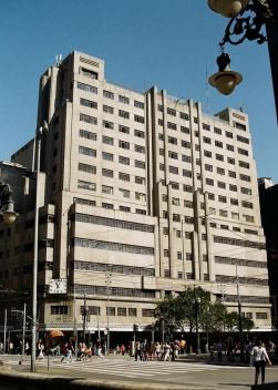 Edifício João Bricola — Praca Ramos De Azevedo, 131, República