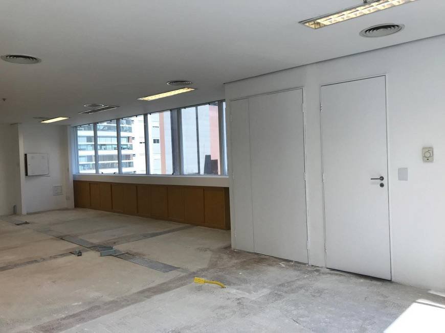 Delta One — Rua Helena, 140, Vila Olímpia